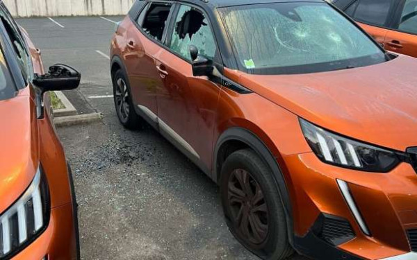 ஓட்டுநர் பயிற்சி நிறுவனத்தின் பத்து வாகனங்கள் சேதம்!