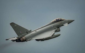 சிரியாவில் ஐ.எஸ் அமைப்பை தாக்கிய  பிரான்ஸ் மற்றும் பிரித்தானியா!!