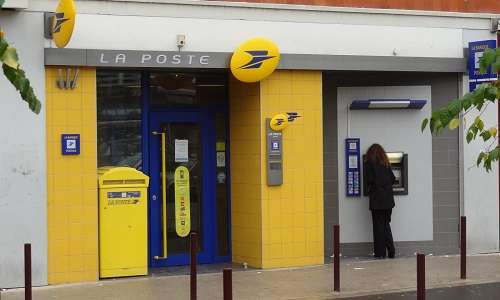La Poste  அமெரிக்காவிற்கு பார்சல் அனுப்பவதை  நிறுத்துகிறது!!!