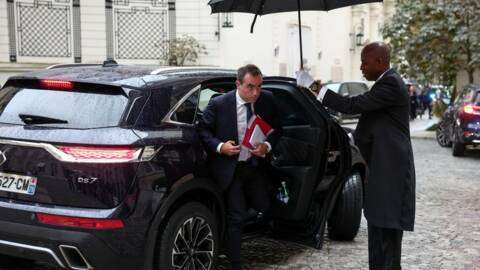 பட்ஜெட் 2026 மற்றும் நம்பிக்கையில்லா தீர்மான அச்சுறுத்தலில்  Sébastien Lecornu அரசு!!