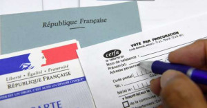 காவல் நிலையங்களில் குவியும் மக்கள் கூட்டம், விசேட கூடாரங்கள் அமைத்த காவல்துறையினர்.