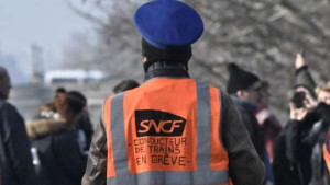 SNCF வேலைநிறுத்தத்துக்கு தடை விதிக்கப்படவேண்டும்! - மக்கள் கருத்து!!