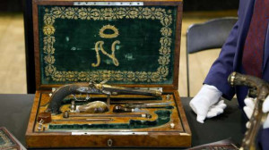 முதலாம் நெப்போலியனின் துப்பாக்கிகள் ஏலம் விட தடை..!