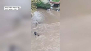 ■ மழை வெள்ளம் - 4 மாவட்டங்களுக்கு 'சிவப்பு'  - 20 மாவட்டங்களுக்கு செம்மஞ்சள் எச்சரிக்கை!