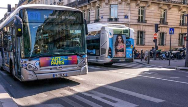 பேருந்து பயணங்களை விரும்பாத பரிஸ் மக்கள்!!