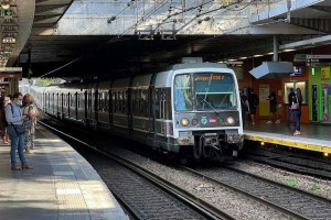 17 வயது பாடசாலைச் சிறுமி தற்கொலை! - பல்வேறு விசாரணைகள் ஆரம்பம்!!