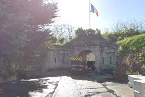 நச்சுப்புகை தாக்கம்! - ஐந்து காவல்துறையினர் மருத்துவமனையில்..! - ஒருவர் கோமா!!