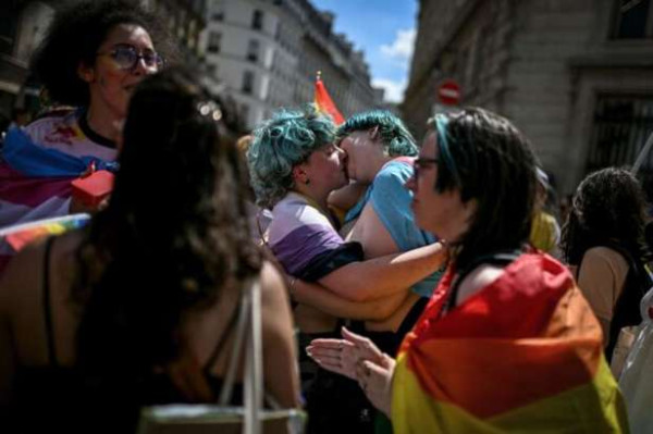 LGBT+ சமூகத்தின் « Pride » பேரணி!!