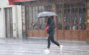 வெள்ளம் : இரு மாவட்டங்களுக்கு’ செம்மஞ்சள்’ எச்சரிக்கை!!