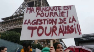 ஆறு நாட்கள் வேலை நிறுத்தம்! - இரண்டு மில்லியன் யூரோக்கள் வரை வருவாய் இழப்பில் ஈஃபிள் கோபுரம்!