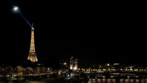 ஈஃபிள் கோபுரத்தில் ஒளிரவிடப்பட உள்ள சிறப்பு மின்விளக்குகள்!