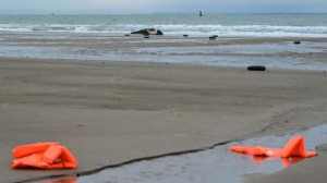 Pas-de-Calais : 46 அகதிகள் கடலில் இருந்து மீட்பு!!