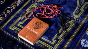 பள்ளிவாசலில் இருந்து குரான் திருடி எரிப்பு.. ஒருவர் கைது!!