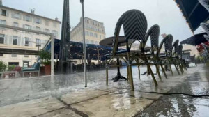 வெள்ளக்காடாக மாறிய மார்செய்! - எச்சரிக்கை!!