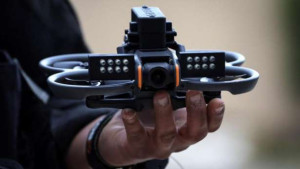 அவதானம் : Aulnay-sous-Bois நகரை  கண்காணிக்கும் ட்ரோன்கள்!!