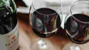 அமெரிக்கா : பிரெஞ்சு மதுபான உற்பத்தியாளர்களுக்கு €800 மில்லியன் இழப்பு!! 