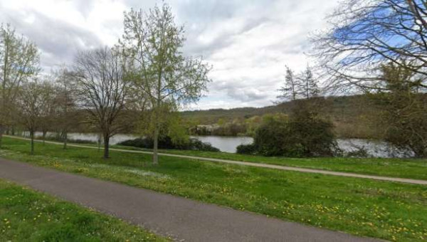 Mantes-la-Jolie :நீரில் மூழ்கி 4 வயதுச் சிறுவன் பலி!!