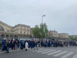 Gare de l'Est நிலையத்தில் வெடிகுண்டு புரளி.. அவசர வெளியேற்றம்!!