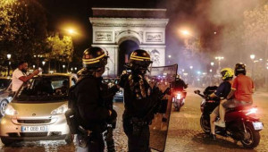 சோம்ப்ஸ்-எலிசேயில் 4,500 காவல்துறையினர் குவிப்பு!!