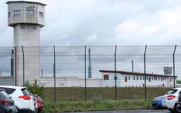 போதைப்பொருள் கடத்தல்காரர்களுக்கு தனிச்சிறை! - 79 கைதிகள் இடமாற்றம்!!