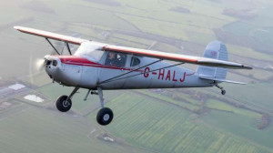 விமான விபத்தில் இருவர் பலி!!