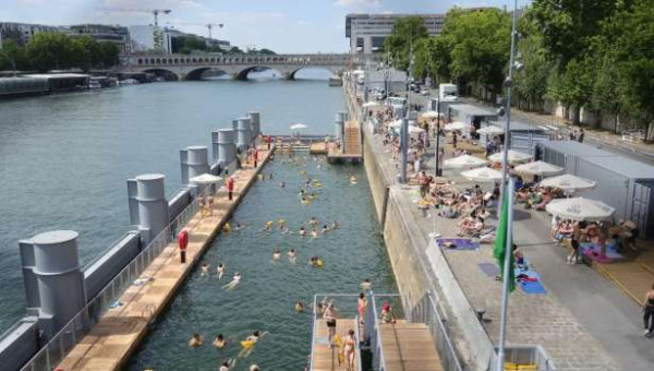 இதுவரை 80,000 பேர் நீந்திய சென் நதி!!