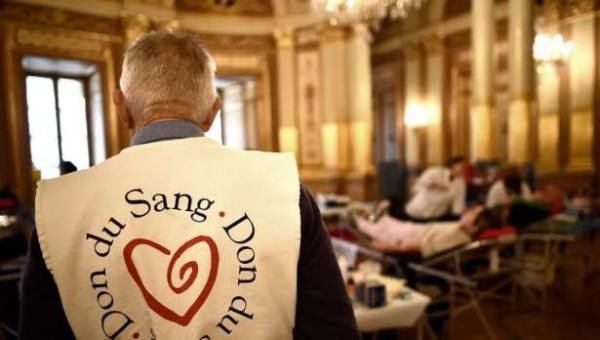 இரத்தம் சேகரிப்பில் - இனிமேல் பாலினங்கள் தரவு இல்லை!!