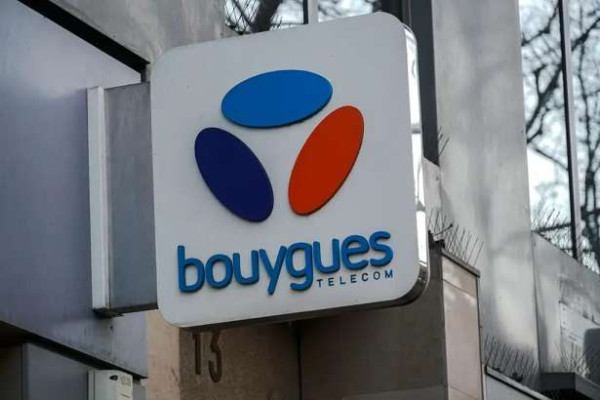 பரிஸ் : Bouygues காட்சியறை கொள்ளை!!