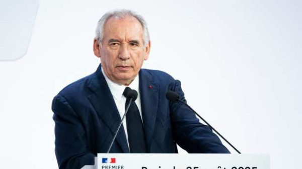 பிரான்சுவா பெய்ரூ அரசாங்கத்துக்கு சிக்கல்! - நம்பிக்கை வாக்கெடுப்பு!!