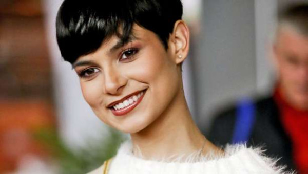 உலக அழகிப்போட்டியில் பங்கேற்கும் பிரெஞ்சு அழகி..!!