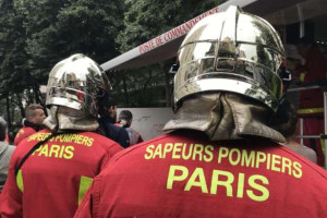 பிரதமர் அலுவலகத்துக்கு அருகே பாரிய தீ! - பாதுகாப்பு ஏற்பாடு!!