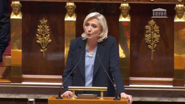 தப்பித்தது அரசு!!