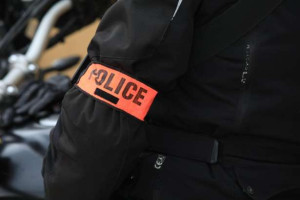 பரிஸ் : வீடற்றவர் ஒருவருக்கு கத்திக்குத்து தாக்குதல்!!