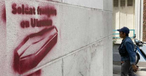 பிரேதப்பெட்டிகளை அச்சுப்பதித்த மூவருக்கு குற்றப்பணம்..!