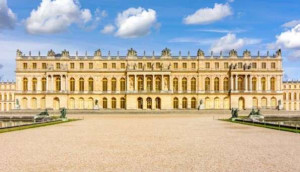 வெர்சாய் மாளிகையில் பரபரப்பு.. தீவிரமாக துழாவிய அதிரடிப்படையினர்...!