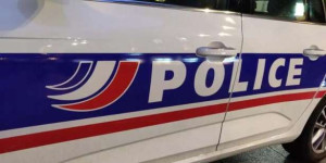 பரிஸ் : Jaurès மெற்றோ நிலையத்தில் கத்திக்குத்து தாக்குதல்..!