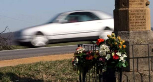 ஒரே மாதத்தில் 195 பேர் வீதி விபத்தில் மரணம்!!