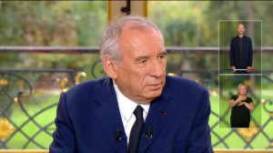 இரு விடுமுறைகளை நீக்குவதற்கு பதிலாக - வாரத்துக்கு 36 மணிநேர வேலை!!