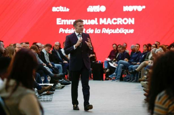 சமூகவலைத்தளங்களை சிறுவர்கள் பயன்படுத்த தடை! - ஜனாதிபதி மக்ரோன் அறிவித்தது என்ன..??!!