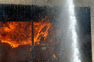 Poissy : தீ விபத்தில் இருவர் காயம்!