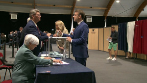 ■ பிரபலங்களின் வாக்குப்பதிவுகள்!