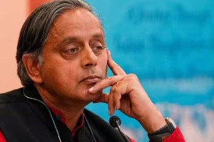 ஈரானில் அரசுக்கு எதிரான போராட்டத்தால் நிலைமை மிகவும் மோசம் ! சசிதரூ