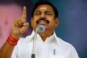 ஆண்களுக்கும் கட்டணமில்லா பஸ் வசதி - அதிமுக தேர்தல் வாக்குறுதி அறிவிப்பு