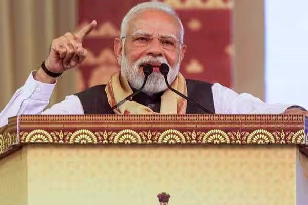 பிரதமர் மோடி பொதுக்கூட்டத்தில் கூட்டணி தலைவர்கள் பங்கேற்பு!