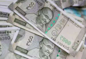 ரூ.500 புழக்கத்தை குறைக்க ரிசர்வ் வங்கி திட்டம்