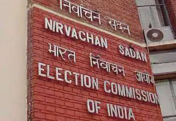 எஸ்.ஐ.ஆர்., கணக்கெடுப்பு படிவம்: பூத் ஏஜன்டுகள் சமர்ப்பிக்க அனுமதி