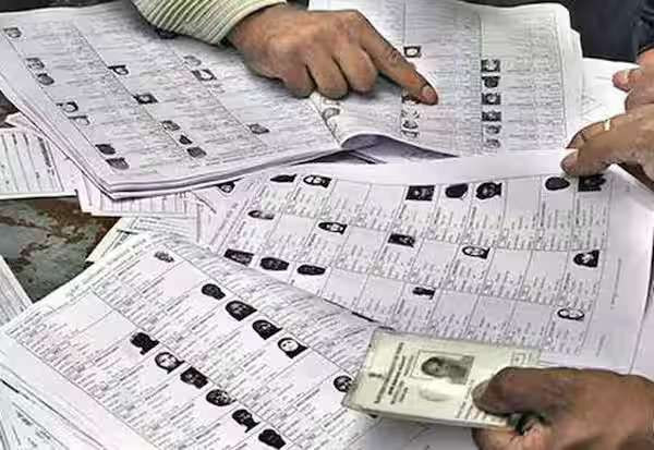 பீஹாரை விட தமிழகத்தில் அதிக வாக்காளர்கள் நீக்கம்