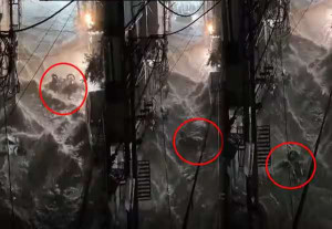 ஹைதராபாத்தில் சாலையில் பாய்ந்தோடிய வெள்ளம்; 3 பேர் மாயம்