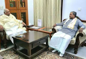 கர்நாடக அமைச்சரவை விரைவில் மாற்றம்! எம்.எல்.ஏ.,க்கள் டில்லியில் முகாம்