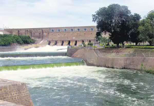 கர்நாடகா கூடுதலாக வழங்கிய காவிரி நீர் வீணடிப்பு